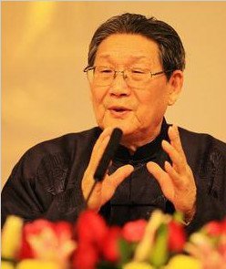 楼宇烈